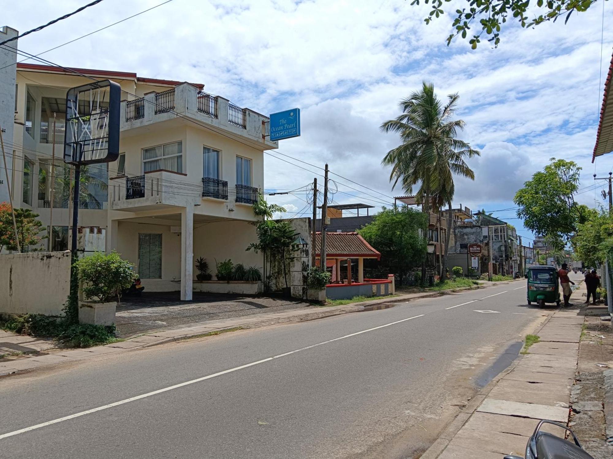 La Cozy Hotel & Restaurant Negombo Daluwekotuwa Exterior photo