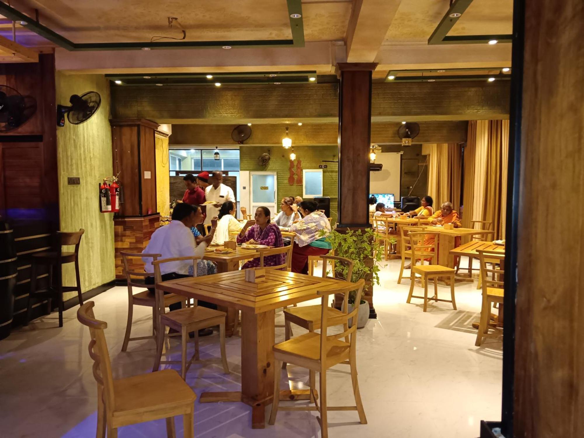 La Cozy Hotel & Restaurant Negombo Daluwekotuwa Exterior photo
